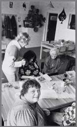Bijeenkomst voor bijstandsvrouwen en ouderen. 1988