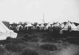 Tentenkamp. 1930