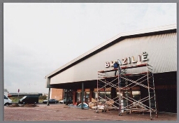 Bouwwerkzaamheden aan winkelcentrum Brazilië om Amsterdam Oost 1998