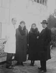 Johanna Westerdijk (tweede van links) in Coimbra in 1934 1934