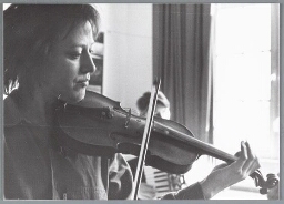 Optreden van Vrouwenmuziekgroep 'Ames'. 1987