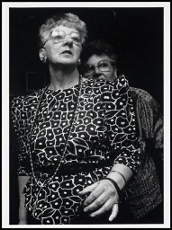 Foto van twee vrouwen 1986
