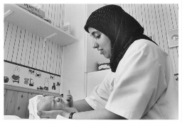 Fatima Al Hyane, kraamverzorgster 1993