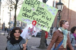 Wij Vrouwen Eisen demonstreren in Den Haag voor recht op veilige abortus 2006