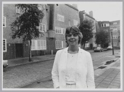 Ellen Santen, schrijfster van 'Aan twee minuten heb ik niet genoeg'. 1983