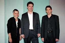 Wethouders Leni Scholten (Groen Links), Paul Depla (PvdA) en Ton Hirdes (Groen Links) van Nijmegen. 2002