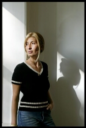 Samira Abbos, programmamaakster en journaliste. 2003
