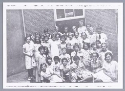 Leerlingen van het Mulo Aloysiusschool Ganzemarkt, Utrecht. 1937