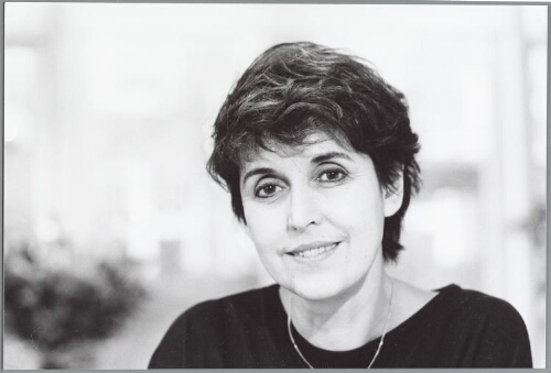 Portret van schrijver Yvonne Keuls. 1986