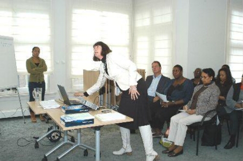 Informatieve bijeenkomst, georganiseerd door het Antilliaans Arubaans Vrouwennetwerk met workshops van o.a 2009