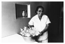 Verpleegster in een vrouwenziekenhuis in Managua, Nicaragua. 1984