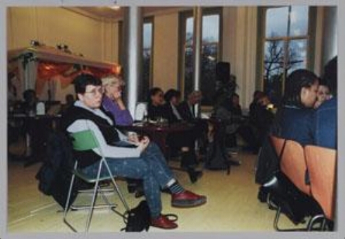 Publiek tijdens een ZamiCasa met als thema: zmv-vrouwen & ondernemerschap. 2001
