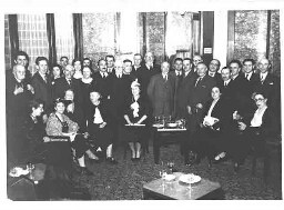 Persontvangst in hotel Albert I van het 1e congres Rassemblement Universel pour la Paix (R.U.P.) 1936