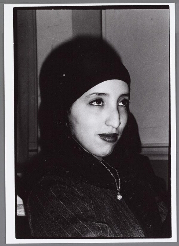 Fatima Elatik tijdens de uitreiking van de Zami Award 1998 met als thema 'Devotion & Dedication'. 1998