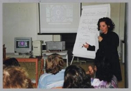 Irene de Cuba heeft een workshop over Internet bij Zami 1999