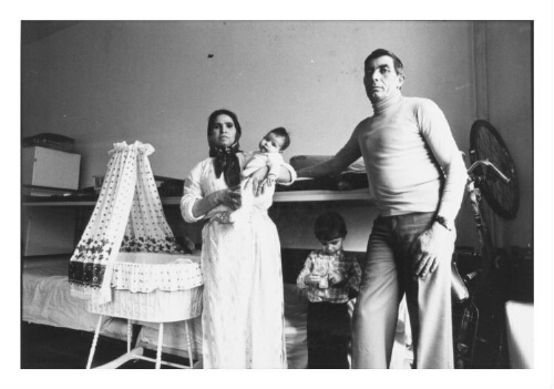 Marokkaans gezin wonen op één kamer. 1978