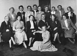 Hoofdbestuur van de tentoonstelling 'De Nederlandse Vrouw 1898-1948' 1948