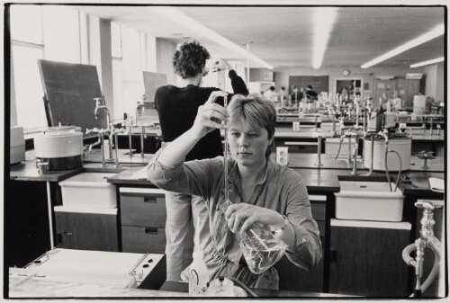 'Kies exact', studente aan de faculteit scheikunde van de Universiteit van Amsterdam. 1984