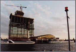 PTT gebouw aan de Oostelijke Handelskade in Amsterdam 2001