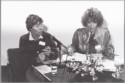 Conferentie 'Vrouwen Ondernemen, stimulansen voor ondernemerschap' georganiseert door de Emancipatieraad en het Hoofdbedrijfschap Ambachten (HBA). 1986