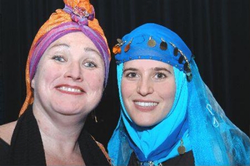 Deelneemsters workshop Speesjaal over hoofddoeken op Women Inc 2007