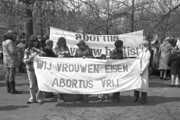 Demonstratie Abortus Vrij op 24 april 1976 in Amsterdam - serie van 121 digitale foto's