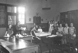 Huishoudlokaal School voor Vrouwenarbeid Jonker Fransstraat 1926