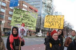 Wij Vrouwen Eisen demonstreren in Den Haag voor recht op veilige abortus 2006