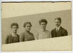 De kinderen uit het gezin Westerdijk [1905?]