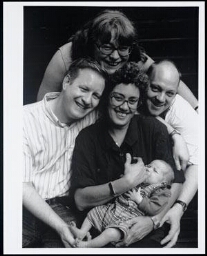 Groepsportret van Ingrid, Hans, baby Selma, Frans en Rinet 1996