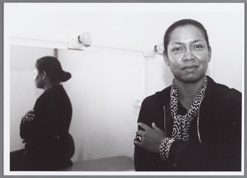 Portret van Surinaams Nederlandse Jessica Dikmoet, winnares van de Zami Award 1996 voor Mediavrouwen 1996