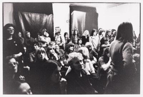 Bijeenkomst in het Vrouwenhuis. 1976