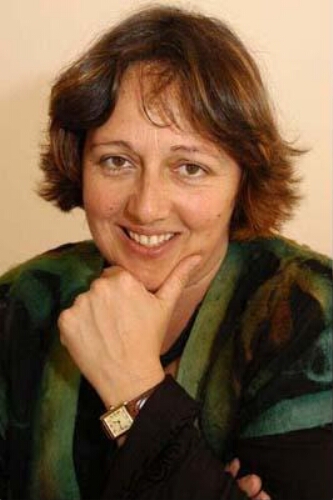 Portret van Rosi Braidotti, directeur vrouwenstudies aan de Universiteit van Utrecht. 2003