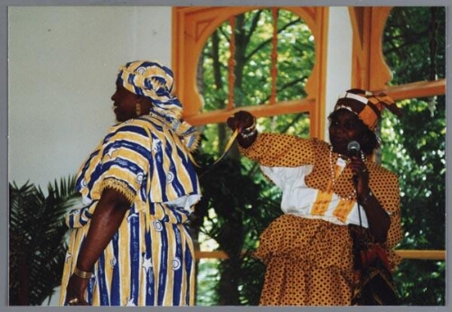 ZamiCasa, bijeenkomst van Zami, over Surinaamse kleding 1999