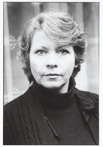 Portret van componiste Tera de Marez Oyens. 198?