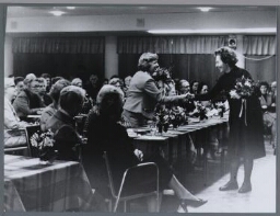 Oprichtingsbijeenkomst van de Nederlandse Vrouwen Raad (NVR) 1975
