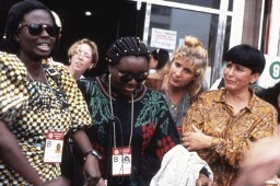 Protest van gehandicapte vrouwen tijdens de vierde VN-Vrouwenconferentie. 1995