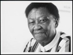 Ellen Kuzwayo kwam op voor de rechten van vrouwen in Zuid-Afrika 1985
