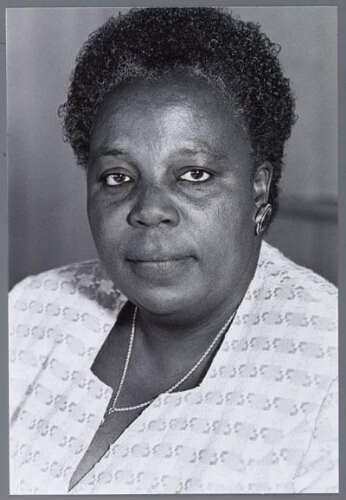 Gertrude Mongella, voorzitter van de wereldvrouwenconferentie op bezoek bij het Ministerie van Buitenlandse Zaken. 1993