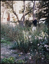 Cursist tijdens fotocursus in de herfst 1999
