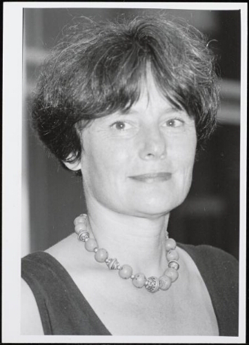 Portret van Louise Gunning-Schepers, lid van de raad van bestuur van het AMC/UVA. 1997