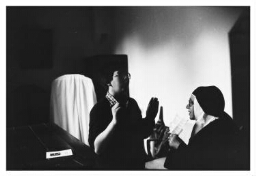 Carmelites geeft zangles. 1982
