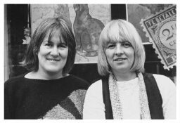 Dubbelportret van Elske ter Veld (links) en Lidwi de Groot. 198?
