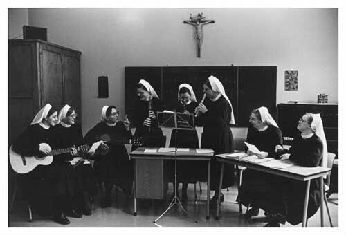 Missiezusters van de Dienaressen van de Heilge Geest ('Blauwe zusters') 1985