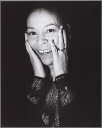 Portret van zangeres Roberta Alexander. 2000