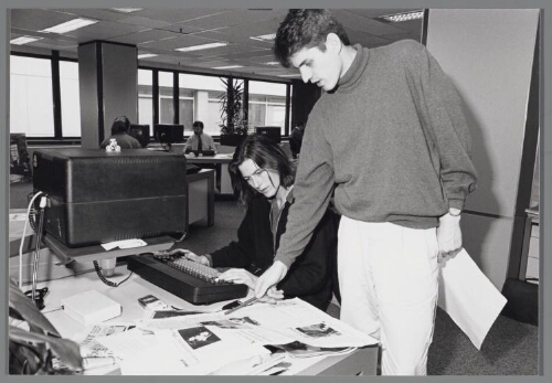 Journaliste werkzaam bij de Haagsche Courant. 1990