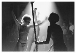 Vrouwen acrobatiek groep. 1980