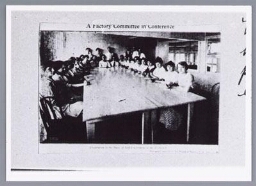 Vergadering van het vrouwelijk personeel van een fabriek in Amerika 191?