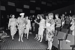 Koningin Beatrix bezoekt het 20ste A.C.W.W 1992