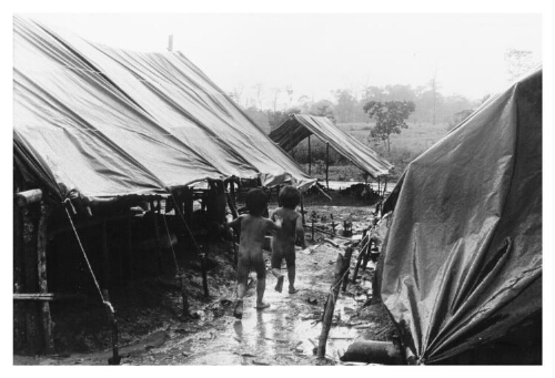 Opvangcentrum voor Nicaraguaanse boeren, afkomstig uit het grensgebied met Costa Rica 1984
